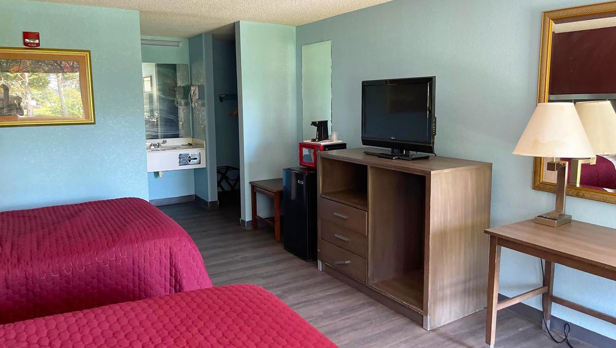 Mayfair Inn Williamston Esterno foto