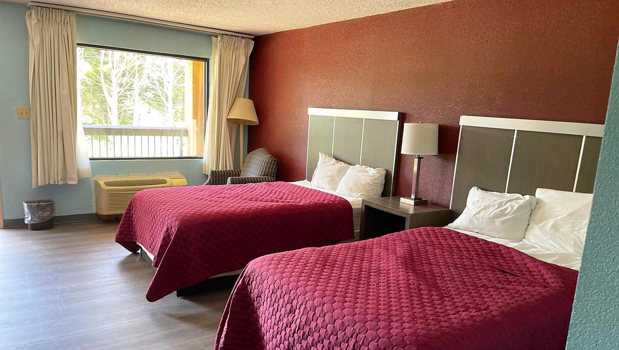 Mayfair Inn Williamston Esterno foto