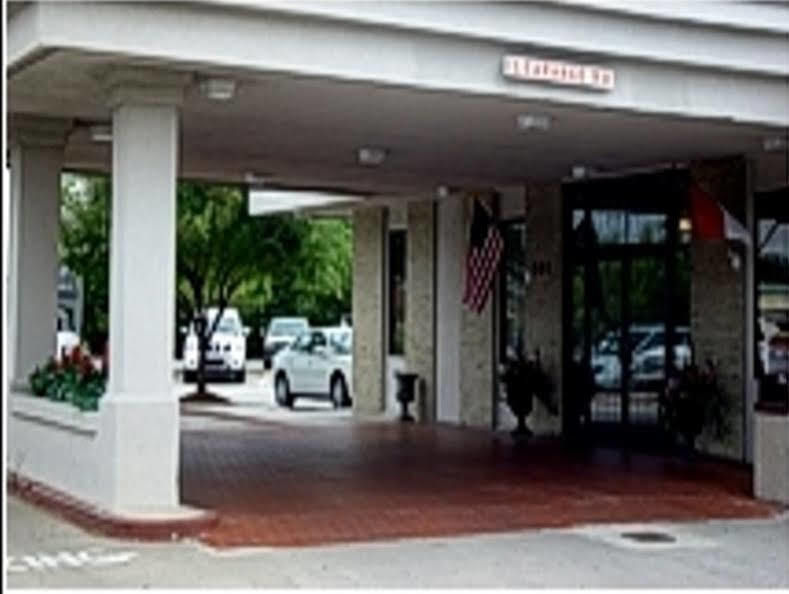 Mayfair Inn Williamston Esterno foto
