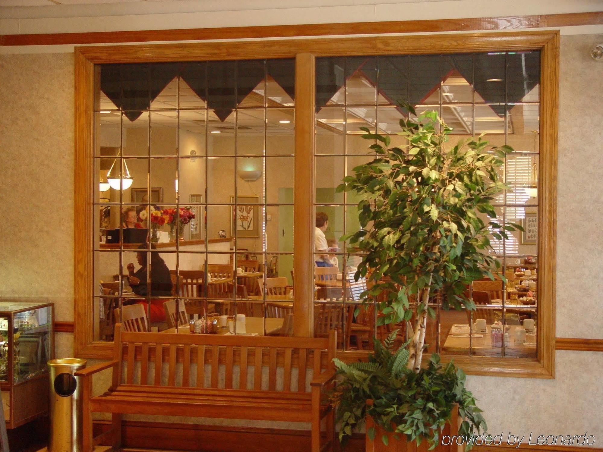 Mayfair Inn Williamston Ristorante foto