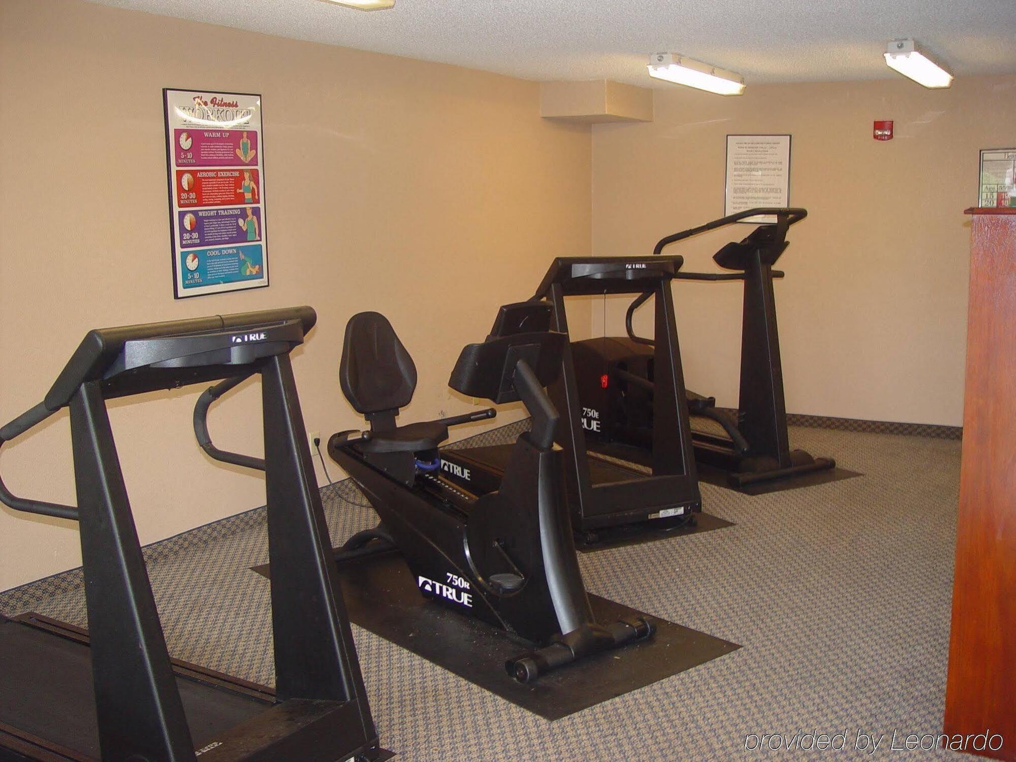 Mayfair Inn Williamston Esterno foto